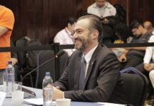 Pregunta la del sastre…