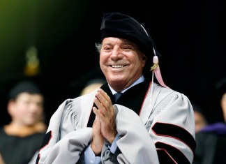 Fundación Cultural Latin Grammy anuncia Beca Julio Iglesias