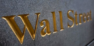 Wall Street abre en baja