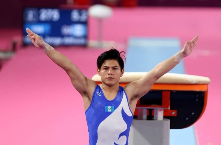 Jorge Vega, gimnasta guatemalteco sobresale en competencias en el extranjero. Foto La Hora: Twitter/Jorge Vega