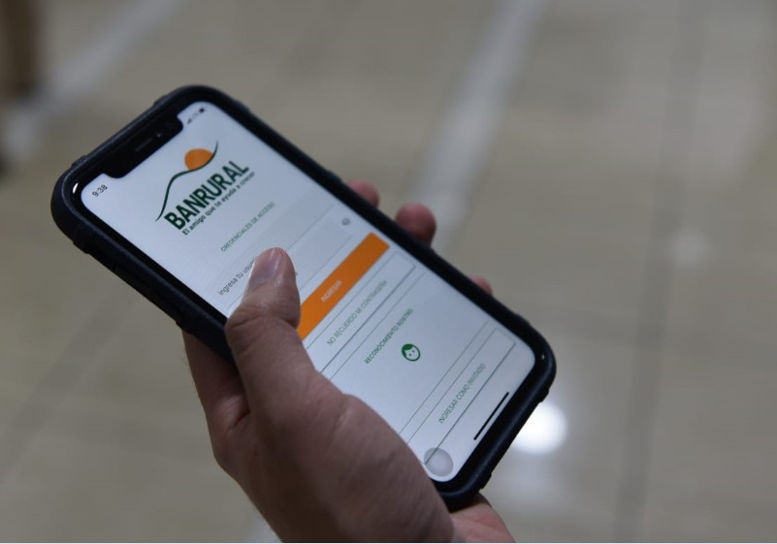 Banrural anuncia el lanzamiento de Súper Amigo, el renovado asistente