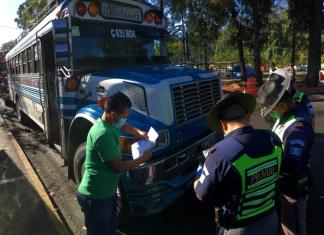 DGT no cuenta con registro de pilotos de unidades del transporte público. Foto La Hora: José Orozco.
