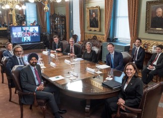 Harris: Sector privado tiene un papel importante para frenar migración
