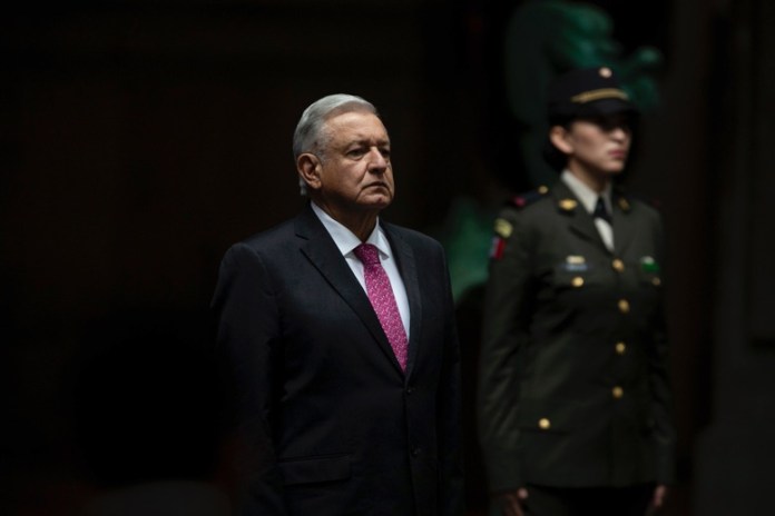 El presidente mexicano Andrés Manuel López Obrador durante un evento en el Palacio Nacional de la Ciudad de México. Foto La Hora/AP/Fernando Llano.