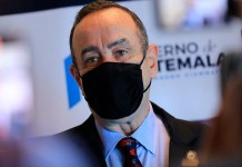 Alejandro Giammattei Diario La hora 2021 Editorial