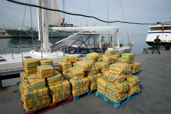 La fiscalía de Paraguay investiga la salida de un cargamento 10 toneladas de cocaína que salió de Asunción y que fue decomisado en el puerto alemán de Hamburgo.