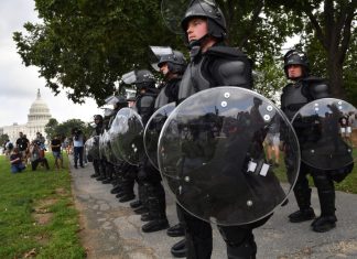 Conmoción en EE. UU. tras nueva muerte de un hombre negro por policía blanco