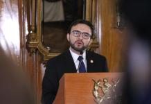 Comprometedoras “aclaraciones”