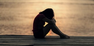 Ser fuerte no es reprimir las emociones o resistirlas: es entenderlas y adaptarse La fuerza no significa impedir el flujo de las emociones. Foto: La Hora, archivo.