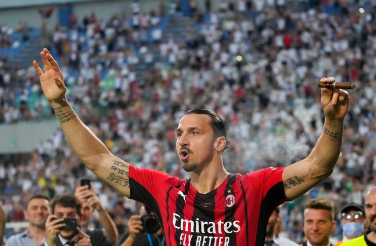 Ibrahimovic deja la duda sobre su futuro