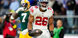 Saquon Barkley Giatns Packers