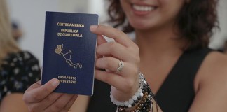 El Instituto Guatemalteco de Migración (IGM) habilitó este jueves 22 de junio un centro de emisión de pasaportes en el departamento de Escuintla