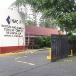 Personal de Inacif trabaja para identificar a las víctimas de enfrentamientos entre presuntos narcotraficantes en Huehuetenango. Foto: La Hora