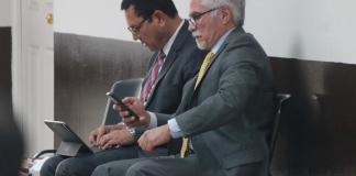 Caso Zamora: Méndez-Ruiz avisa a juez que podría padecer COVID-19, suspenden audiencia Raúl Falla Ovalle y Ricardo Méndez-Ruiz de la Fundación contra el Terrorismo. Foto: La Hora / Archivo