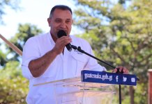 ¿La “teta” o el pueblo?