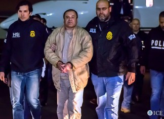 Foto La Hora: U.S. IMMIGRATION AND CUSTOMS