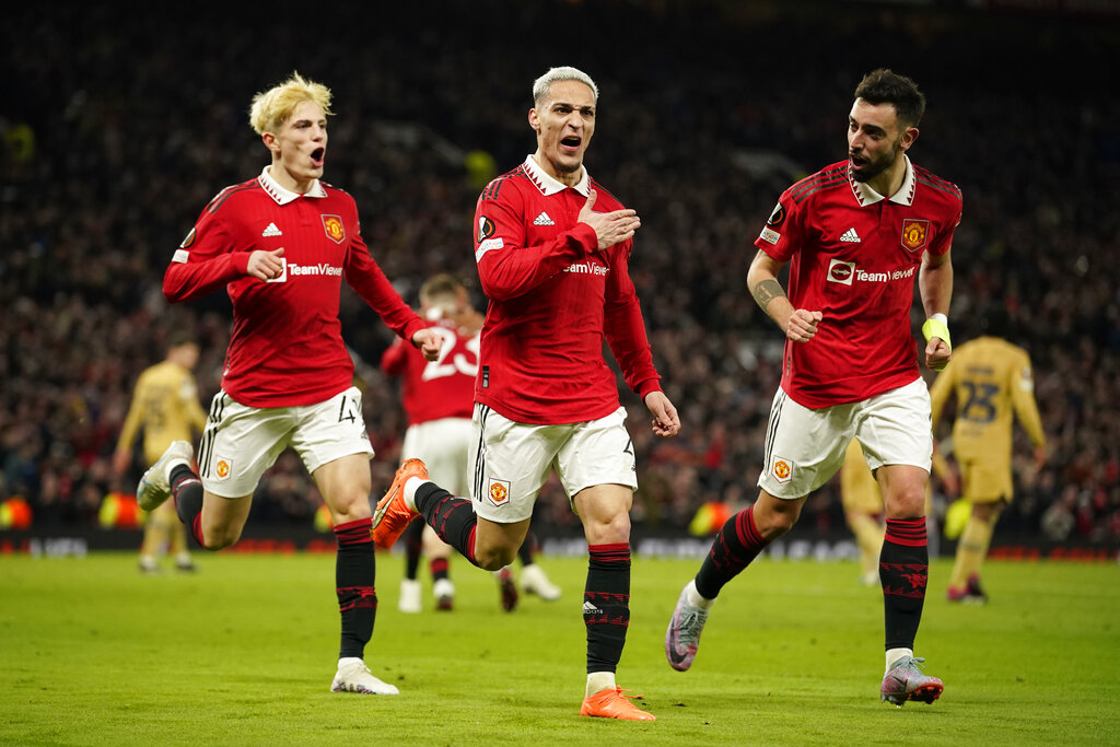 El Manchester United remonta el gol inicial de Lewandowski y elimina al  Barcelona de la Liga Europa - La Hora