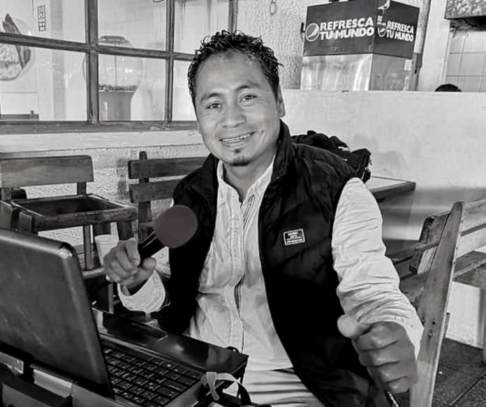 El periodista Juan Carlos García realizaba una transmisión en vivo de un accidente de tránsito en la cuesta de Las Cañas el viernes 3 de febrero.