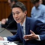 Decenas de legisladores estadounidenses emitiendo terribles advertencias sobre violaciones de seguridad y posible vigilancia china.