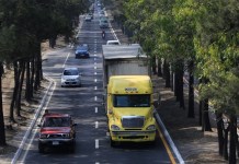 Durante los días de fin de año el transporte pesado tendrá horario de circulación. Foto: La Hora/Archivo