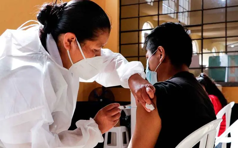 Ejecutivo ve positivo la aprobación de la Ley de Vacunación. Foto La Hora: Minsalud