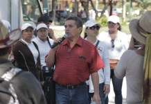 todo gira alrededor de los intereses del sindicato que dirige Joviel Acevedo, quien usa su influencia para forzar a las autoridades en temas salariales