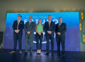 Toyota fue pionera en el desarrollo de vehículos electrificados y por eso su principal enfoque son los vehículos híbridos.