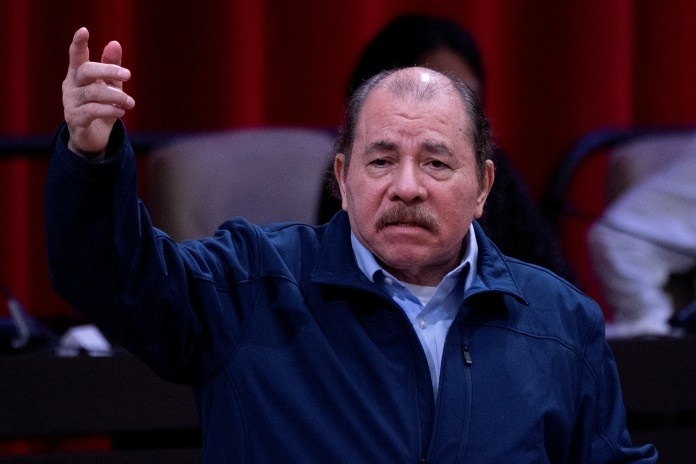 Según explicó La Prensa Nicaragua, el régimen de Daniel Ortega ordenó congelar las cuentas bancarias de varias diócesis del país. Foto La Hora/La Prensa Nicargua