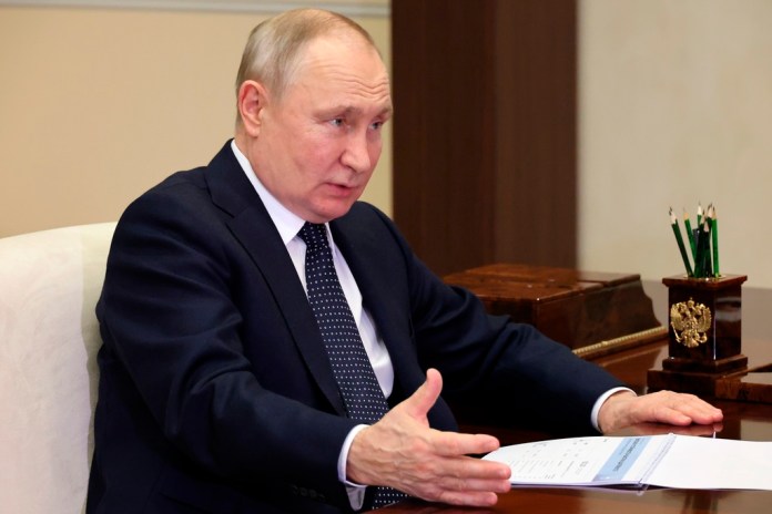 El presidente de Rusia, Vladímir Putin. Rusia acusa a Ucrania de intentar atacar el Kremlin con dos drones durante la noche del miércoles, en un intento de asesinar al presidente.