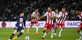 El argentino Lionel Messi, del París Saint-Germain, controla el balón durante un partido de liga ante el Ajaccio, el sábado 13 de mayo de 2023