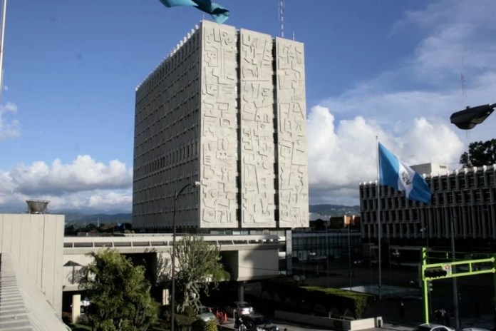 Listos para el «Mapping de la Revolución», sigue el recorrido