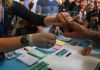 Guatemaltecos emitiendo su voto durante las elecciones generales 2023