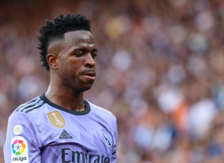 El caso de Vini y el racismo, un tema pendiente del fútbol en España