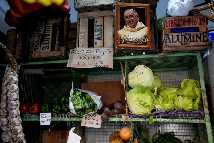 Según un reciente Informe de Seguridad Alimentaria del Banco Mundial, Argentina ha visto una tasa de inflación anual del 107% en los precios de los alimentos.