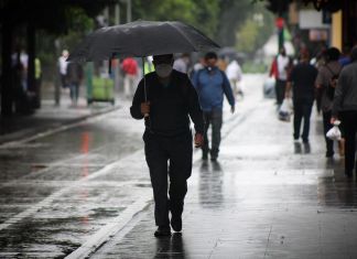 Para esta tarde se espera lluvia con actividad eléctrica. Conred recomendó a la sociedad guatemalteca medidas para estar preparados. ante las lluvias Foto: José Orozco / La Hora.