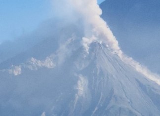 El volcán Santiaguito ubicado en Quetzaltenango continúa en actividad, según lo reportado por el Observatorio del Volcán Santiaguito.