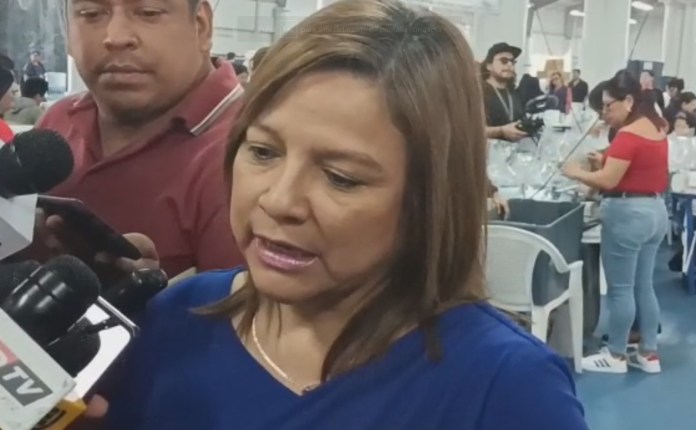 La directora electoral, Gloria López