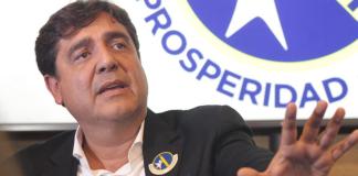El candidato a la presidencia del partido Prosperidad Ciudadana (PC), Carlos Pineda
