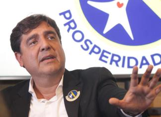 El candidato a la presidencia del partido Prosperidad Ciudadana (PC), Carlos Pineda
