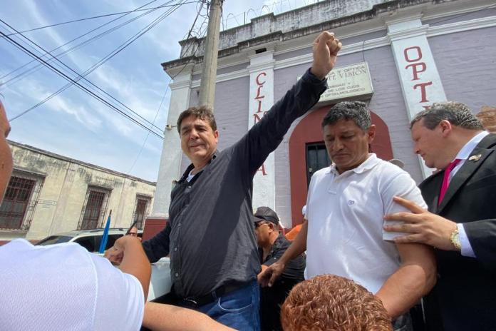 arlos Pineda, quien fue promovido por el partido político Prosperidad Ciudadana como candidato presidencial