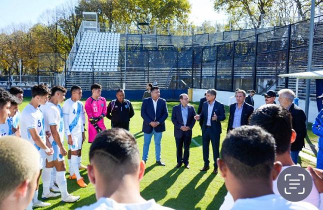 El embajador considera que, si se sigue trabajando en la capacidad y profundizando, será el primer equipo mayor que lleve a Guatemala al próximo mundial en 2026.