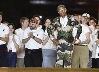 Pharrell Williams muestra su primera colección Louis Vuitton a ritmo de gospel