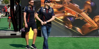 El piloto holandés de Red Bull Max Verstappen arriba al circuito de Barcelona-Cataluña para la tercera práctica del Gran Premio de España el sábado 3 de junio del 2023