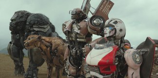 Esta imagen proporcionada por Paramount Pictures muestra Optimus Primal, Cheetor, Wheeljack y Arcee en una escena de "Transformers: Rise of the Beasts".