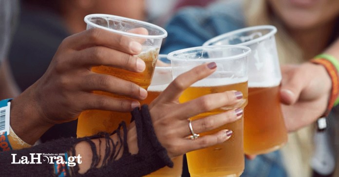 La exposición de los menores de edad al alcohol durante su etapa de desarrollo cerebral aumenta el riesgo de tomar malas decisiones.