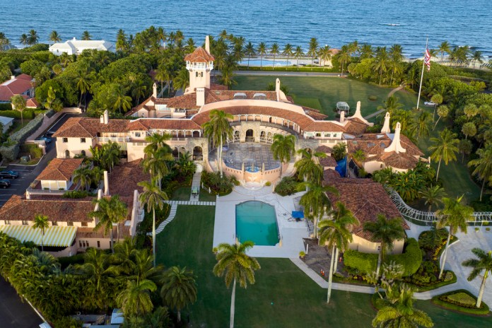 Una vista aérea de la finca Mar-a-Lago de Donald Trump el 10 de agosto de 2022, en Palm Beach, Florida.