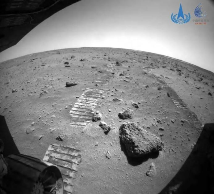 Marte registró un importante cambio de clima hace 400.000 años. Datos del rover Zhurong de China en las dunas al sur de Utopia Planitia sugieren que Marte experimentó un cambio importante en el clima que acompañó a los cambios en los vientos predominantes.