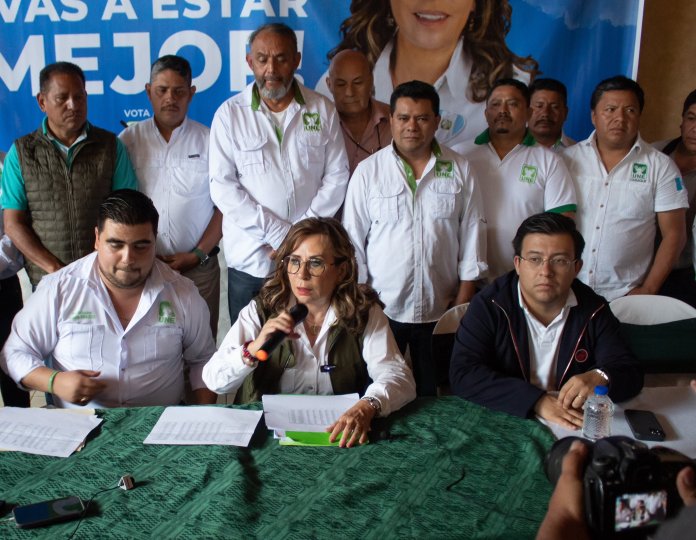 Conferencia de prensa de Sandra Torres, del partido UNE.