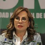 Sandra Torres, presidenciable del partido UNE suspende la campaña.