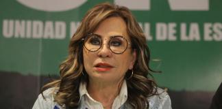 Sandra Torres, presidenciable del partido UNE suspende la campaña.